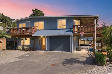 Photo of property in 49 Ngakoti Street, Urenui, 4375