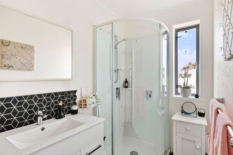 Photo of property in 426b Kahikatea Drive, Dinsdale, Hamilton, 3204