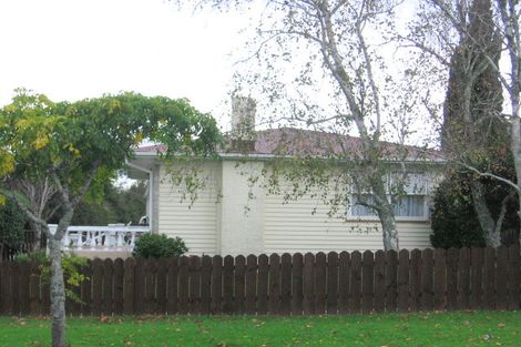 Photo of property in 22 Sunvue Road, Glen Eden, Auckland, 0602