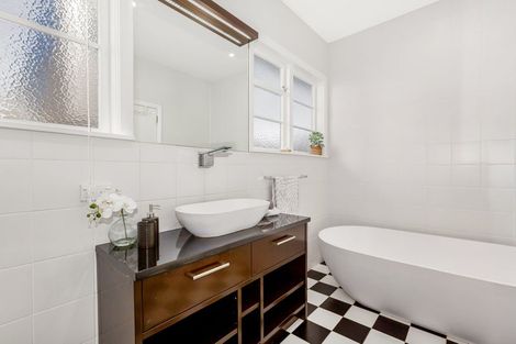 Photo of property in 3 Harley Grove, Boulcott, Lower Hutt, 5010