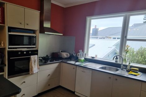 Photo of property in 91 Farnham Street, Mornington, Wellington, 6021