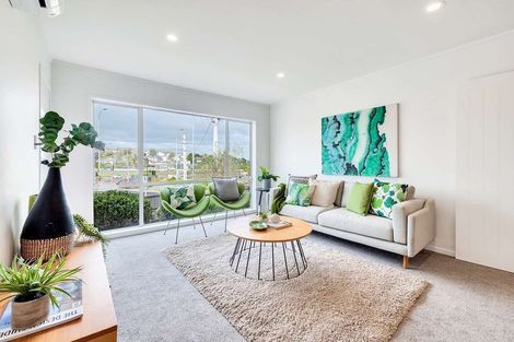 Photo of property in 1/52 Makora Road, Massey, Auckland, 0614