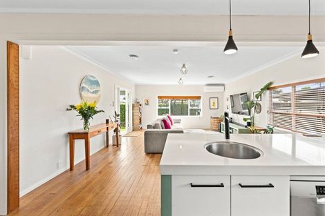 Photo of property in 12 Argyle Street, Waipu, 0510