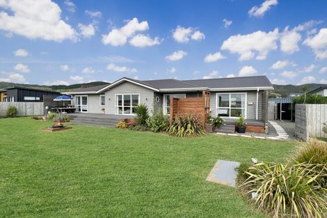 Photo of property in 36 Westside Road, Port Waikato, Tuakau, 2695