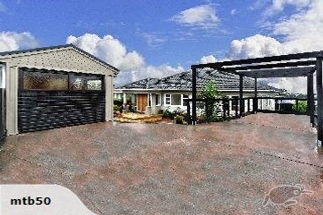 Photo of property in 179 Waimumu Road, Massey, Auckland, 0614