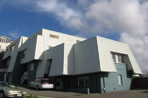 Photo of property in 2u4 Grafton Road, Roseneath, Wellington, 6011