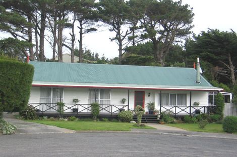 Photo of property in 5 Salem Court, Churton Park, Wellington, 6037