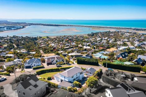 Photo of property in 12 Belleview Terrace, Mount Pleasant, Christchurch, 8081