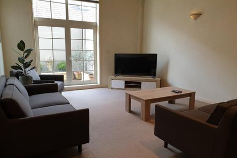 Photo of property in 37u2 Majoribanks Street, Mount Victoria, Wellington, 6011
