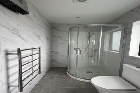 Photo of property in 30b Durham Street, Te Atatu Peninsula, Auckland, 0610