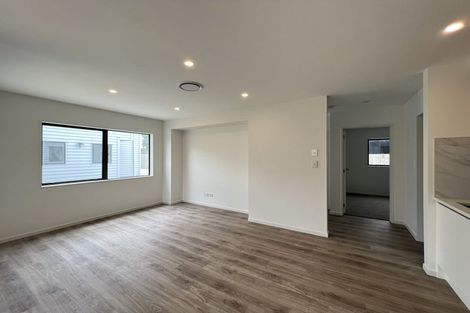 Photo of property in 30b Durham Street, Te Atatu Peninsula, Auckland, 0610