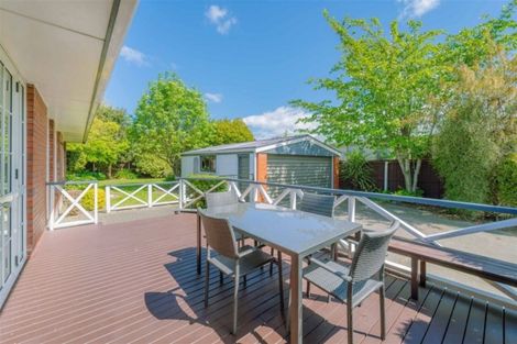 Photo of property in 29 Rosedale Place, Avonhead, Christchurch, 8042