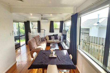 Photo of property in 27 Antonio Street, Stratford, 4332