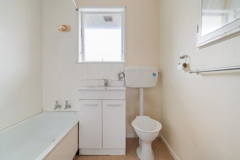 Photo of property in 2/31a Vine Street, Mangere East, Auckland, 2024