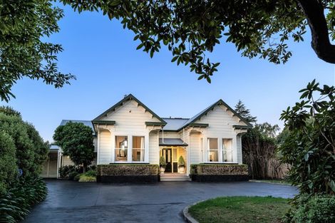 Photo of property in 16 Bond Street, Marton, 4710