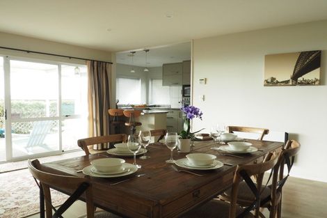 Photo of property in 8 Amner Place, Bluff Hill, Napier, 4110