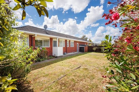 Photo of property in 23 Wallace Place, Hokowhitu, Palmerston North, 4410