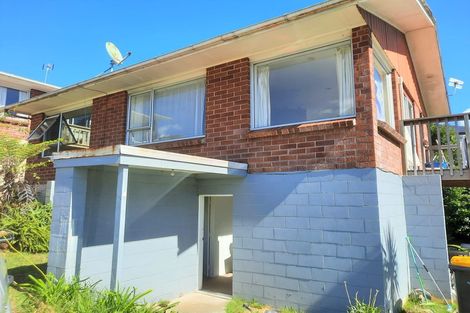 Photo of property in 1/27 Shanaway Rise, Hillcrest, Auckland, 0627