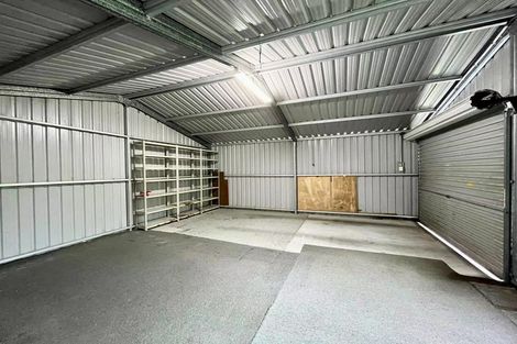 Photo of property in 50 Kervil Avenue, Te Atatu Peninsula, Auckland, 0610