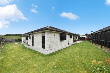 Photo of property in 43 Carlingford Rise, Dinsdale, Hamilton, 3204