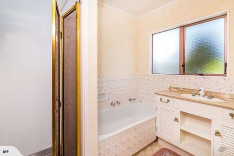 Photo of property in 15 Hilden Place, Hilltop, Taupo, 3330