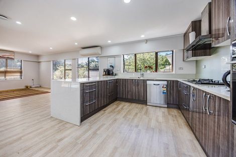 Photo of property in 14 Angelo Avenue, Howick, Auckland, 2014