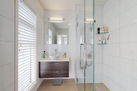 Photo of property in 138 Landmark Terrace, Orewa, 0931