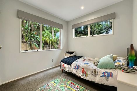 Photo of property in 2/15 Stephanie Close, Glenfield, Auckland, 0629