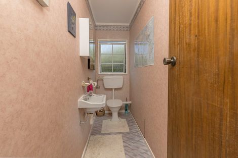 Photo of property in 6 Balliol Drive, Tawa, Wellington, 5028