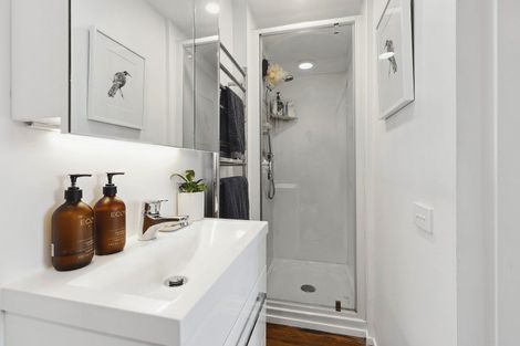 Photo of property in 44 Orangi Kaupapa Road, Northland, Wellington, 6012