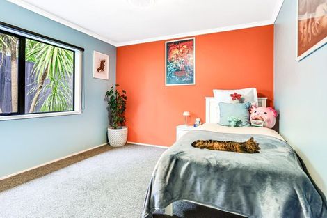 Photo of property in 24 Palm Grove Drive, Western Heights, Hamilton, 3200