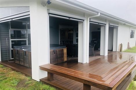 Photo of property in 9 Taranui Way, Paraparaumu Beach, Paraparaumu, 5032