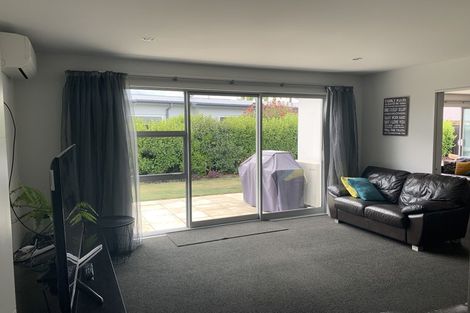 Photo of property in 16b Crown Close, Prebbleton, 7604