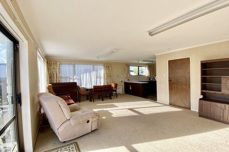 Photo of property in 195 Princes Street, Strathern, Invercargill, 9812