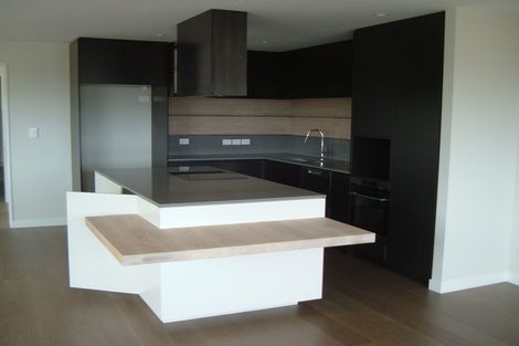 Photo of property in 1 Mataki Way, Glen Eden, Auckland, 0602