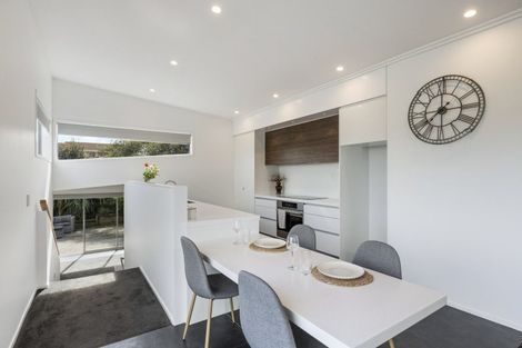 Photo of property in 26 Birdwood Avenue, Moturoa, New Plymouth, 4310