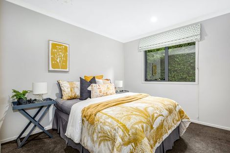 Photo of property in 31 Mooring Close, Whitby, Porirua, 5024