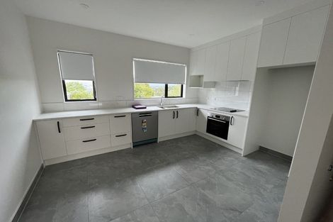 Photo of property in 2/241 Don Buck Road, Massey, Auckland, 0614