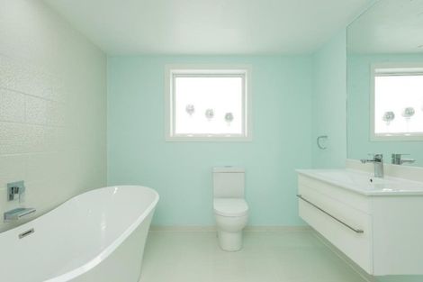 Photo of property in 383r Kaitemako Road, Welcome Bay, Tauranga, 3175