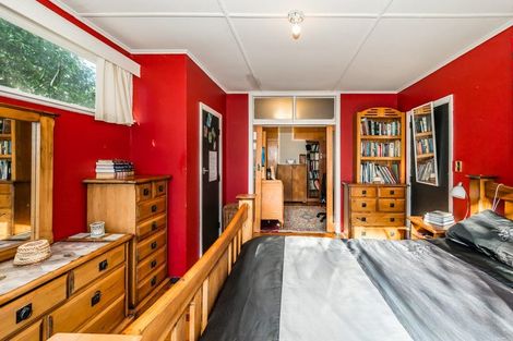 Photo of property in 64 Wellington Road, Paekakariki, 5034
