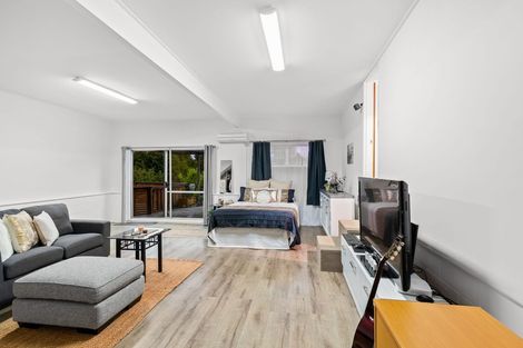 Photo of property in 92 Reynella Drive, Massey, Auckland, 0614