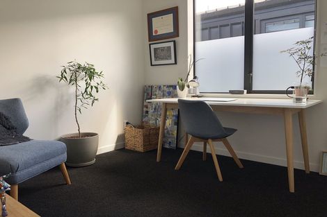Photo of property in 74u3 Derwent Street, Island Bay, Wellington, 6023