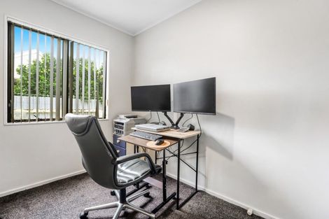 Photo of property in 3/80 Marne Road, Papakura, 2110