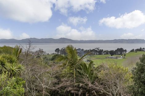 Photo of property in 2219 South Head Road, South Head, Helensville, 0874