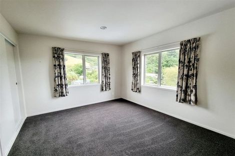 Photo of property in 5 Dorset Street, Picton, 7220
