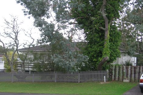 Photo of property in 16 Sunvue Road, Glen Eden, Auckland, 0602