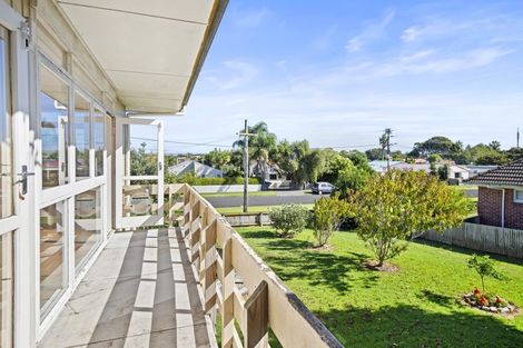 Photo of property in 2/17 Kent Street, Waiuku, 2123