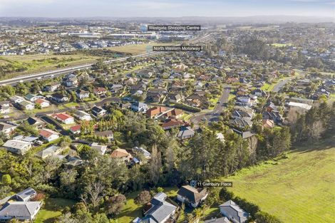 Photo of property in 13 Glenbury Place, Massey, Auckland, 0614