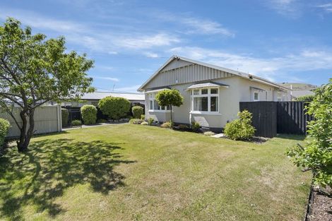 Photo of property in 30 Gamblins Road, Saint Martins, Christchurch, 8022