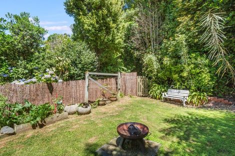 Photo of property in 63 Airlie Road, Plimmerton, Porirua, 5026